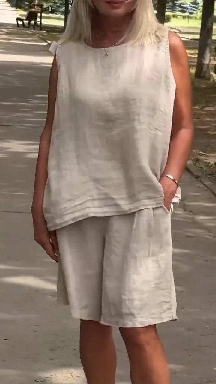 Jileana - Breathable Sleeveless Blouse And Baggy Shorts
