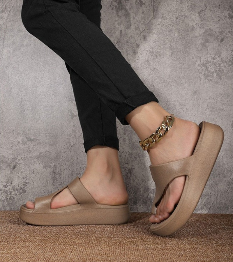 Vlasta - Cushioned Platform Slide Sandals With Toe Loop