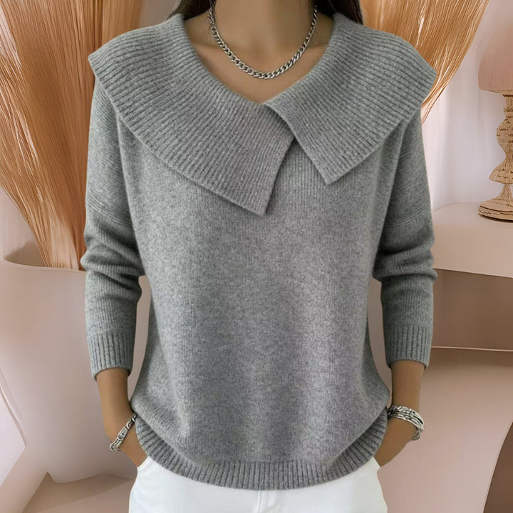 Yamina - Cozy Collared Sweater