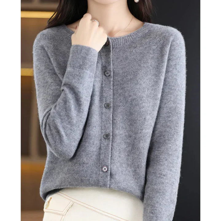 Mariana - Cozy Wool Cardigan