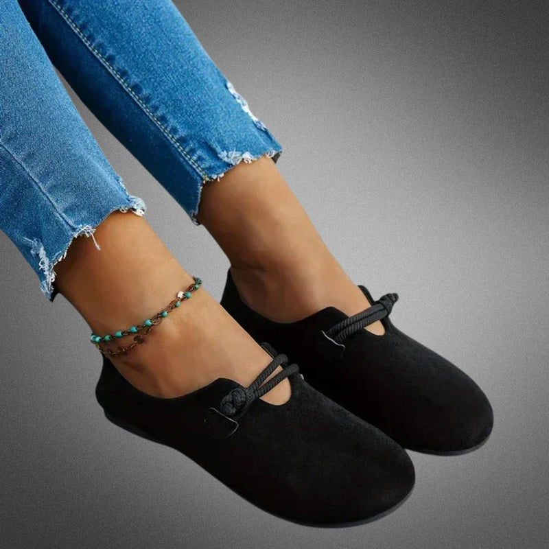 Anitra - Classic Round Toe Loafers