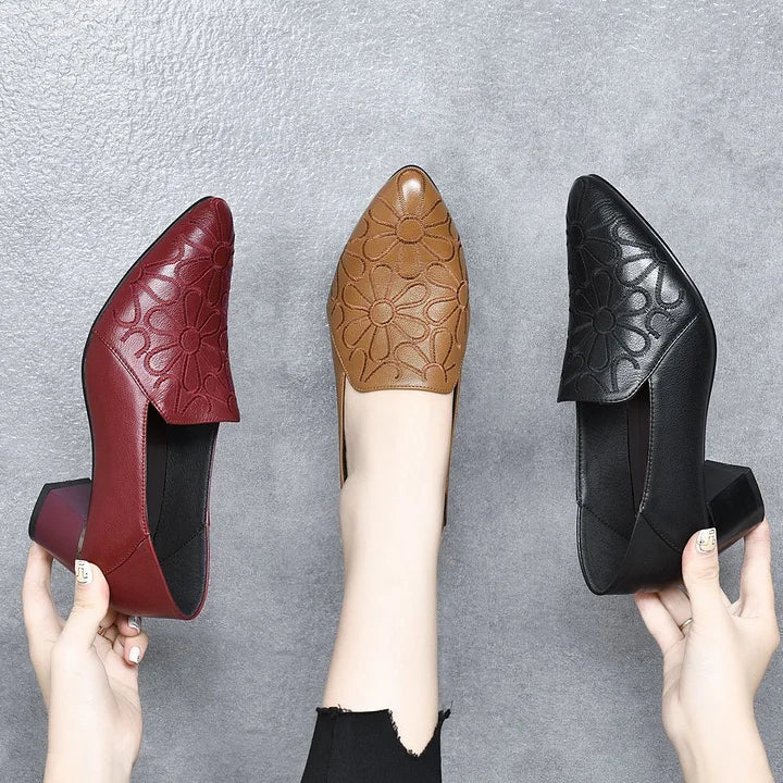 Solveiga - Soft Leather Embroidered Pumps