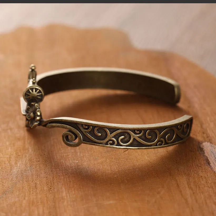 Liliah - Sewing Machine Bracelet