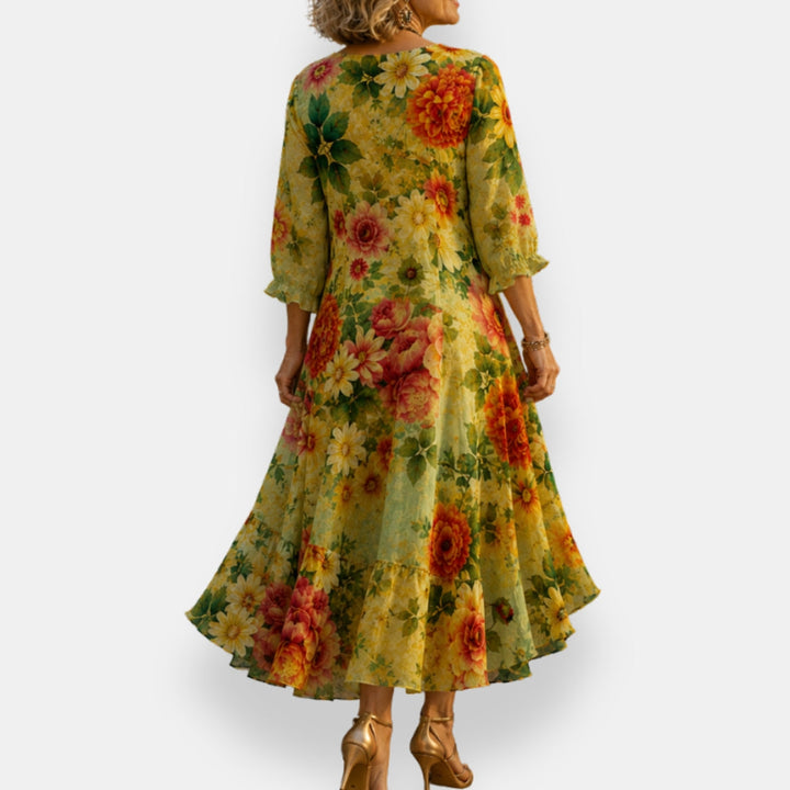 Emila - Flowy Floral Dress With V-neck