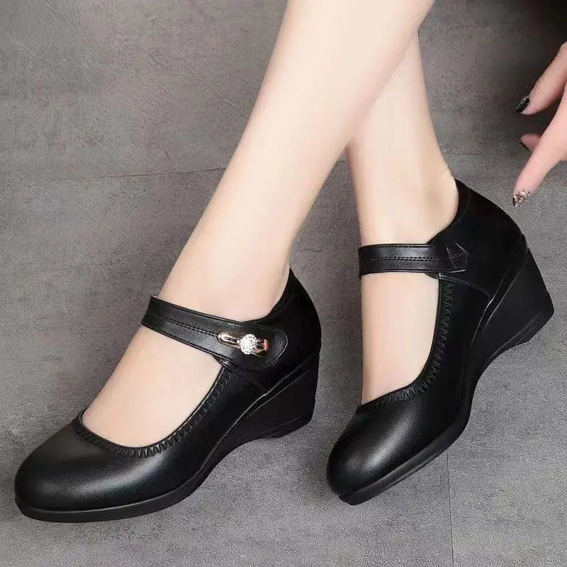 Aikaterina - Round Toe Buckled Strap Shoes