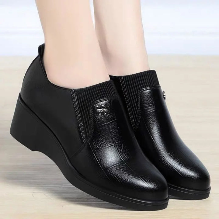 Switolina - Fashionable Leather Wedge Shoes