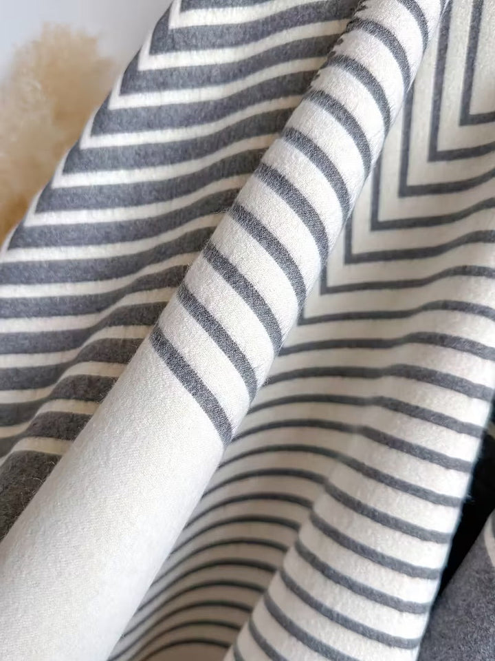 Taisija - Reversible Striped Jacquard Shawl in Faux Cashmere