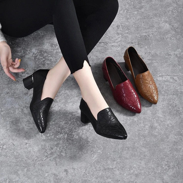 Solveiga - Soft Leather Embroidered Pumps