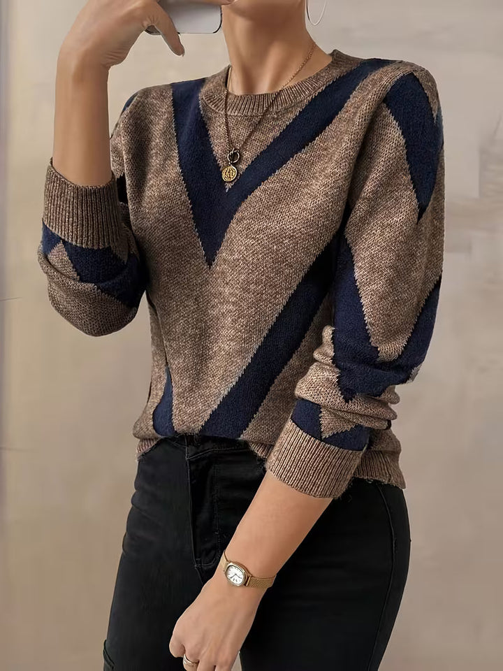 Auraflow - Geometric Pattern Round Neck Sweater