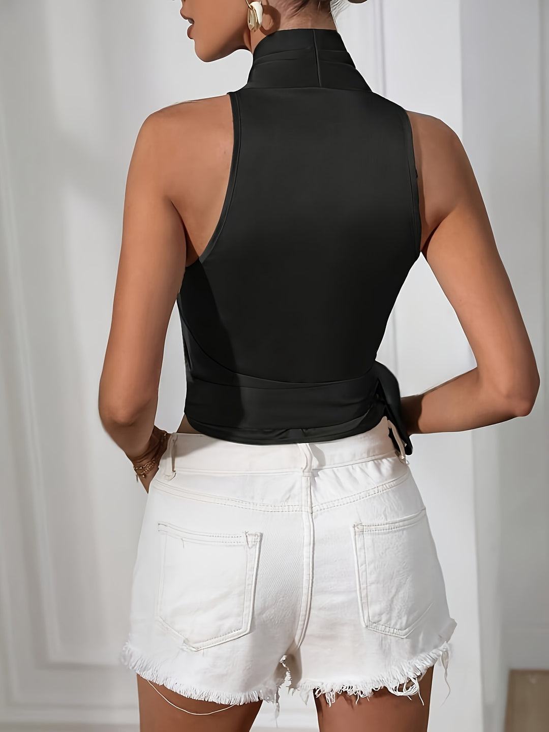 Florentia - Elegant Belted Sleeveless Halter Top
