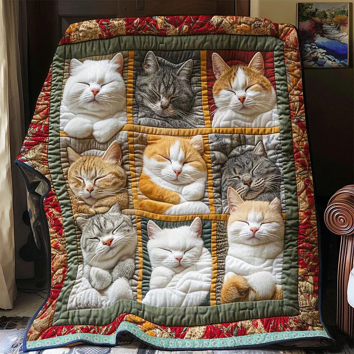 CozyCats - Blanket with Sleeping Royal Cats Printed