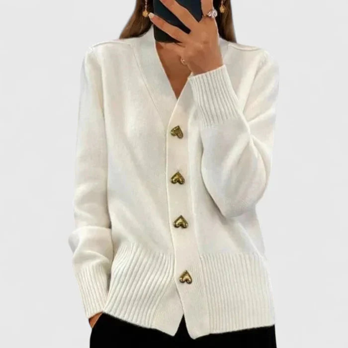 Lyddia - Cardigan With Heart Button