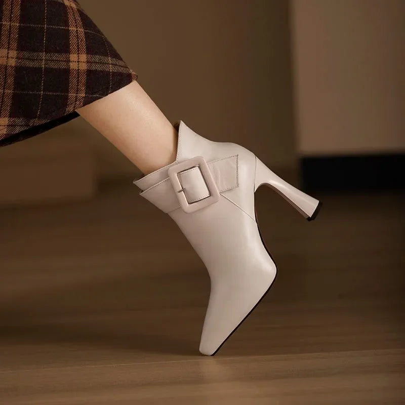 Jennyfer - Buckle Ankle Boots