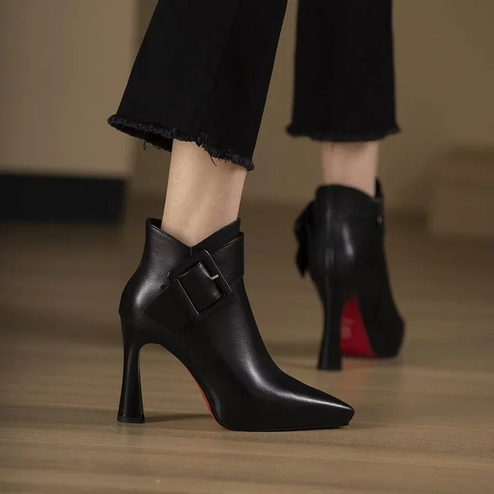 Jennyfer - Buckle Ankle Boots