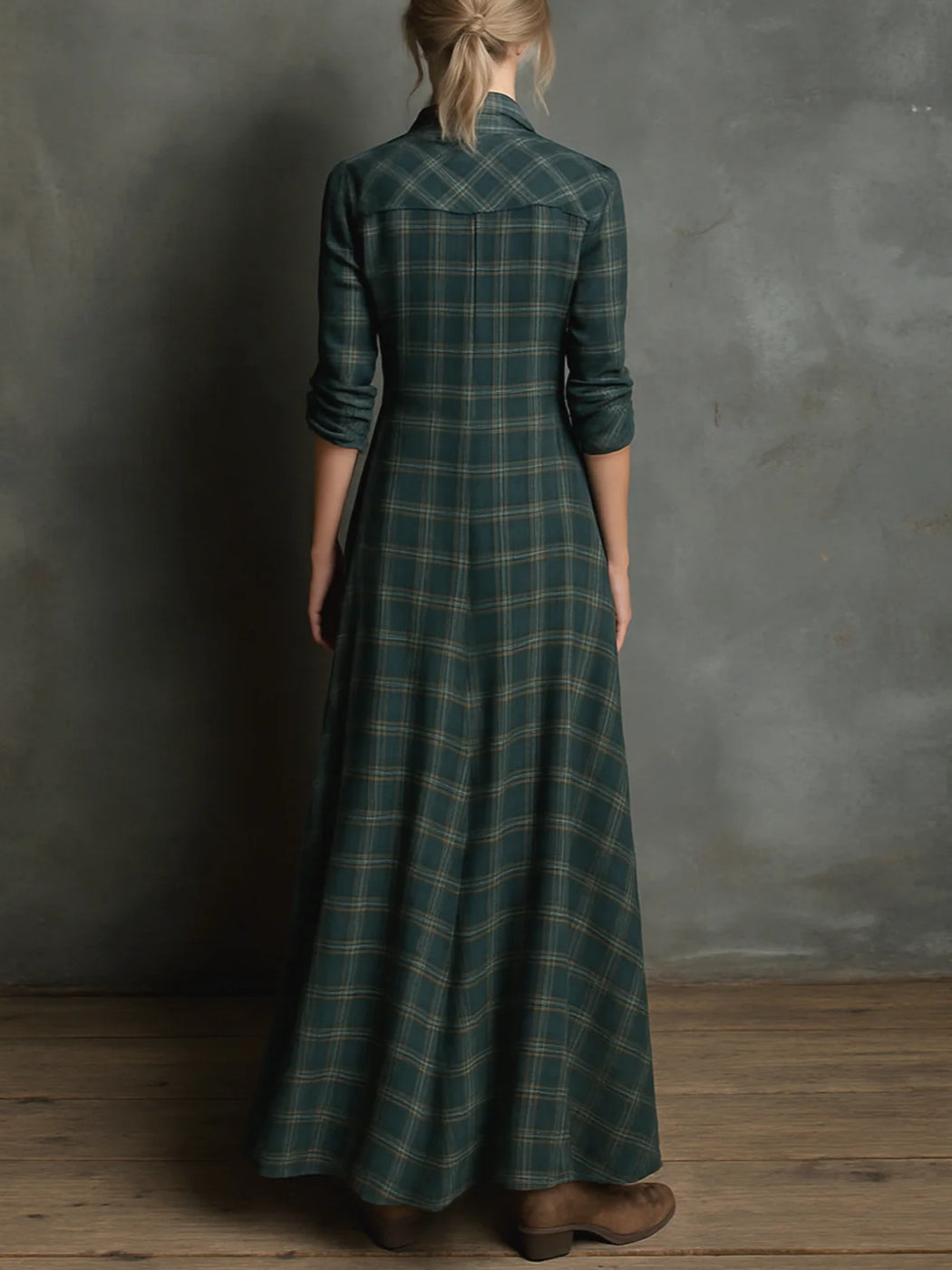 Jaelyn - Maxi Dress With Green Checked Lapels