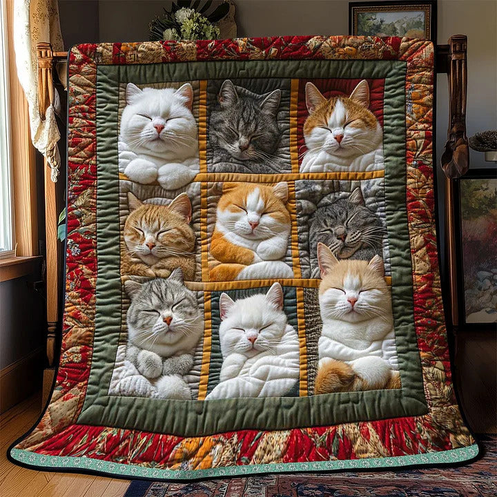 CozyCats - Blanket with Sleeping Royal Cats Printed