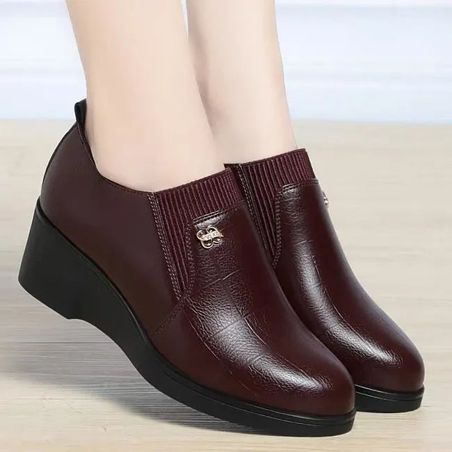 Seveura - Leather Orthopedic Wedge Shoes