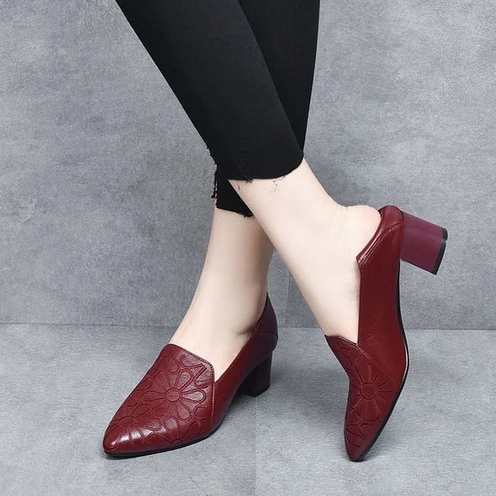 Solveiga - Soft Leather Embroidered Pumps
