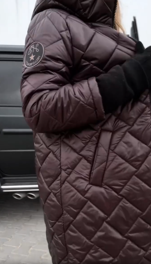 Kureha - Stylish Quilted Hooded Jacket With Zipper