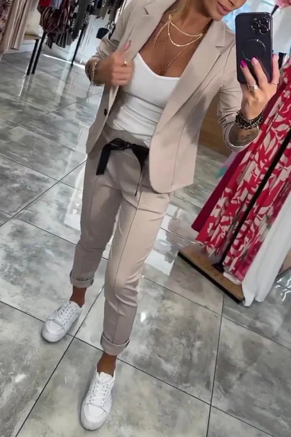 Jocelyne - Elegant Blazer And Trousers Set