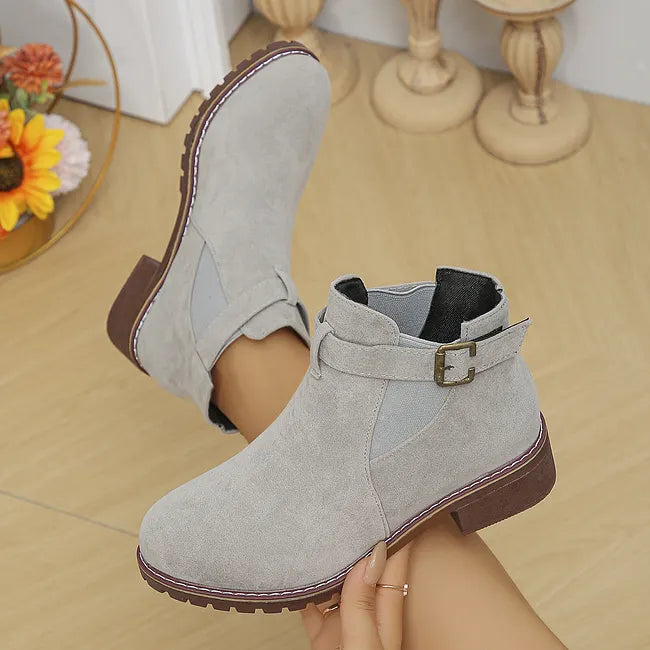 Oriaelula - Ankle Boots With Decorative Buckle