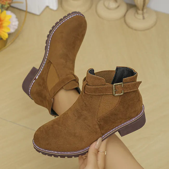 Oriaelula - Ankle Boots With Decorative Buckle