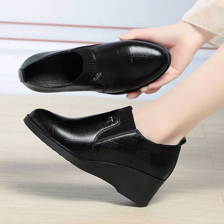 Switolina - Fashionable Leather Wedge Shoes
