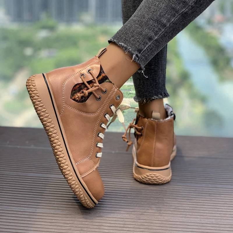 Noline - Comfortable Lace Up Ankle Boot
