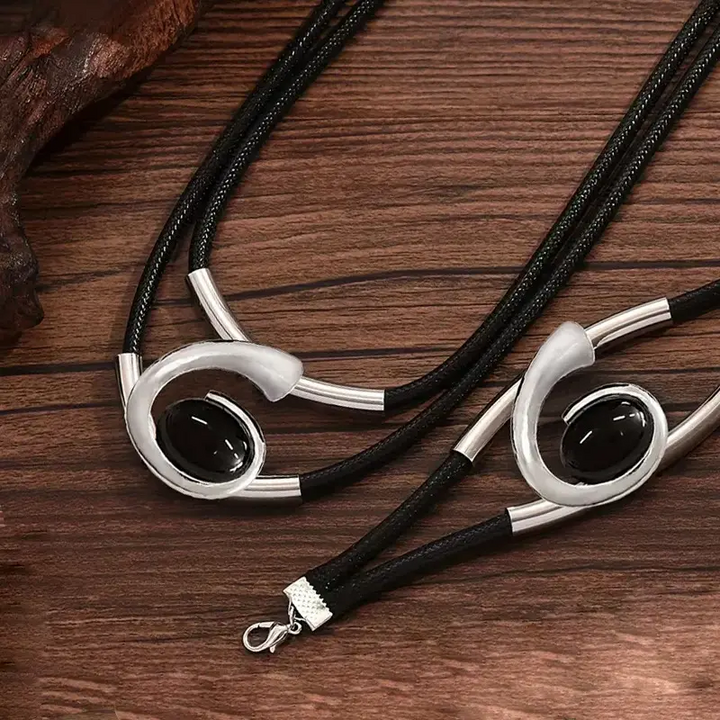 Brisia - Vintage Boho Necklace And Bracelet Set