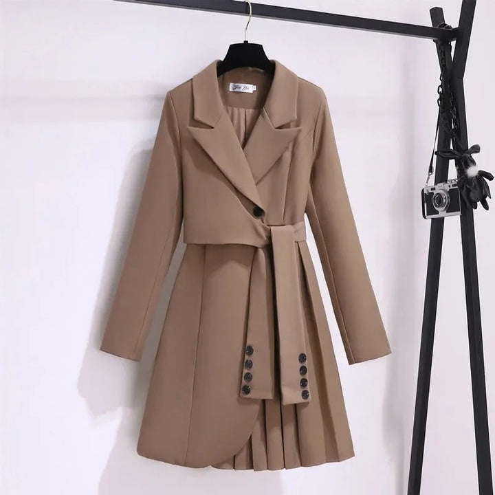 Nishka - Versatile Coat with a Belt