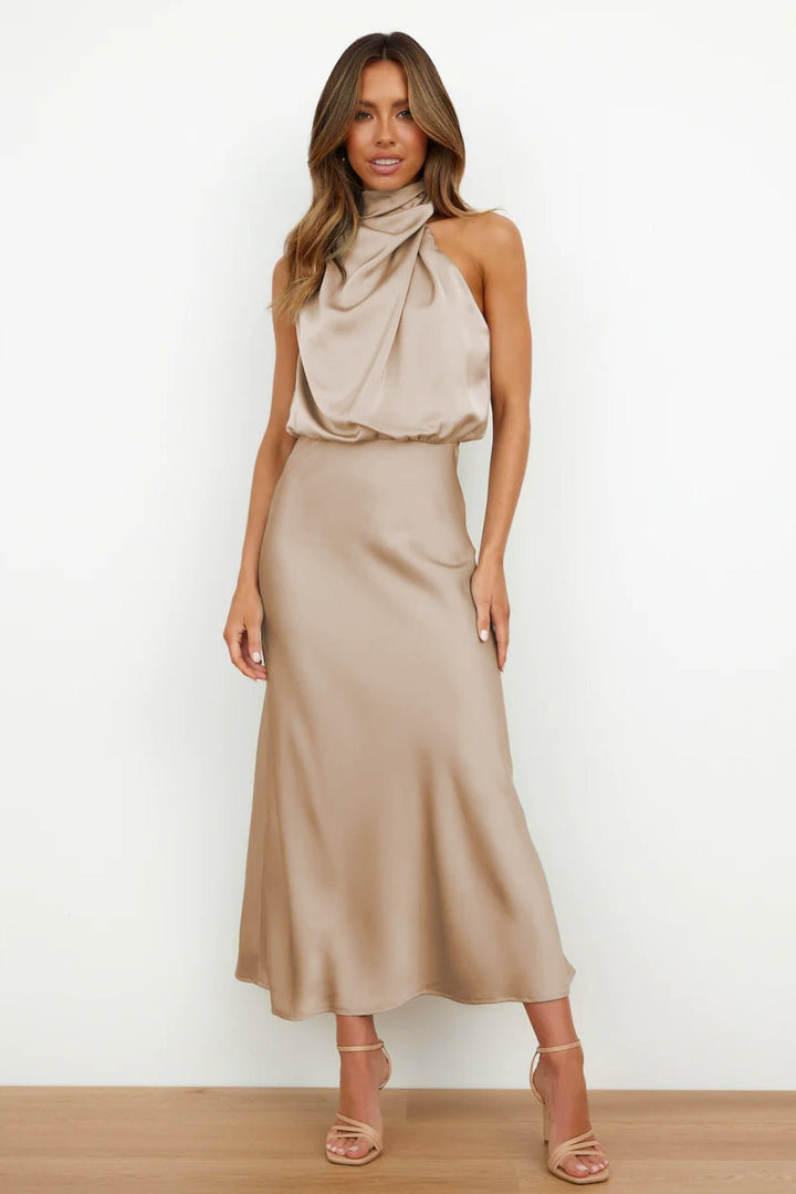 Aukje - Elegant Sleeveless Satin Maxi Dress